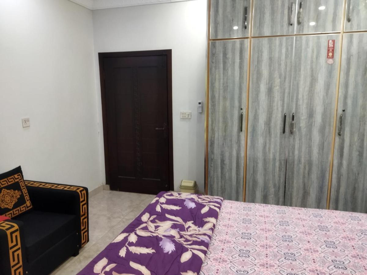 Appartamento Furnished Private Ground Floor - Pasha House Lahore Esterno foto